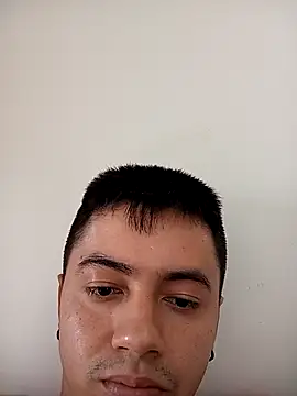 andresSalasSS online show from April 15, 2026, 4:22 pm