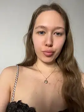 Snapshot of Molly_Kisss chatting on May 29, 2026, 4:02 pm Molly Kisss online show from May 29, 2026, 4:02 pm