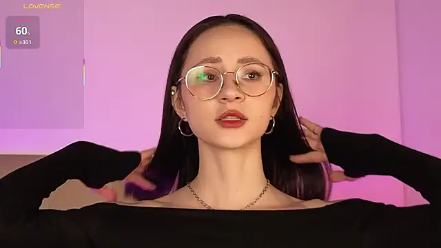 MartaBrent online show from March 1, 2026, 5:13 pm