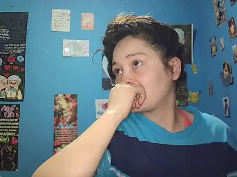 Snapshot of chanito_1421 chatting on December 3, 2025, 6:40 pm chanito 1421 online show from December 3, 2025, 6:40 pm