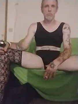 jarjar83 online show from May 28, 2026, 5:48 am