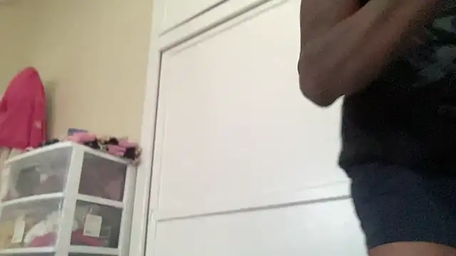 BBCGottii online show from October 21, 2025, 8:52 pm