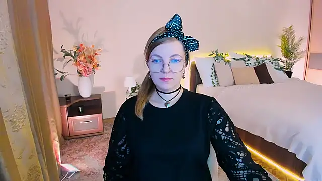 YourUniverser online show from September 30, 2025, 9:37 am