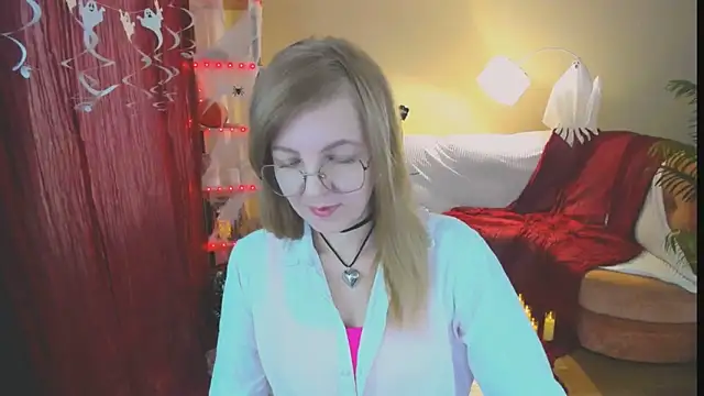 YourUniverser online show from October 24, 2025, 10:25 am