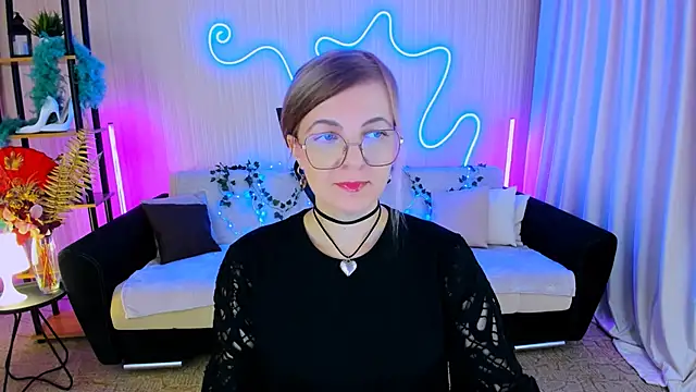 YourUniverser online show from September 17, 2025, 4:14 am