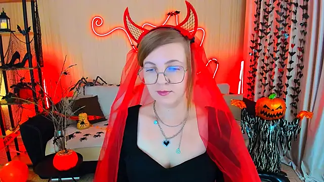 YourUniverser online show from October 28, 2025, 4:13 am