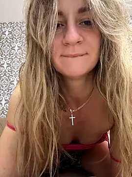 Snapshot of EvvaMur chatting on November 5, 2025, 1:09 am EvvaMur online show from November 5, 2025, 1:09 am