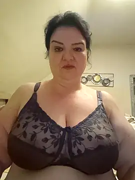 curvymilfxx990 online show from October 22, 2025, 6:51 pm