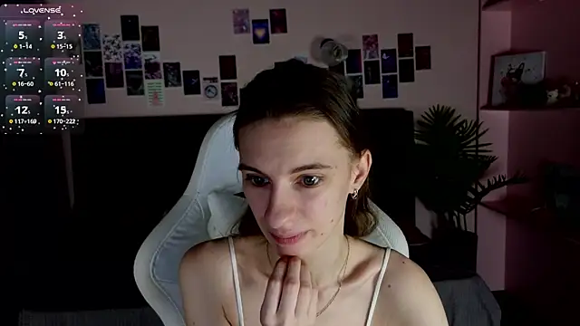 kaleriyaa  online show from November 15, 2025, 1:31 am