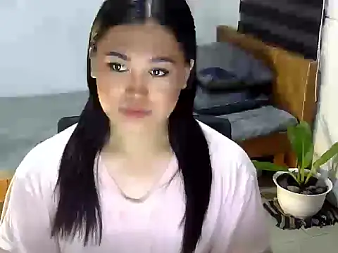 Snapshot of Annierose_ts chatting on September 23, 2025, 10:33 am Annierose ts online show from September 23, 2025, 10:33 am