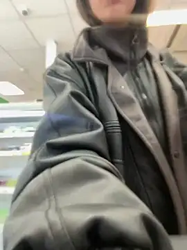 kittyCarrol online show from April 30, 2026, 10:11 am