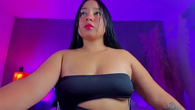 luccia smith online show from May 13, 2026, 2:29 am