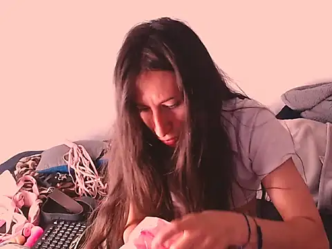 NathaSlave online show from November 9, 2025, 9:19 pm