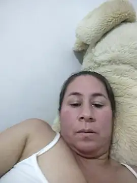 Snapshot of Nala1986 chatting on November 8, 2025, 2:04 am Nala1986 online show from November 8, 2025, 2:04 am