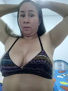 Snapshot of Nala1986 chatting on October 29, 2025, 12:31 am Nala1986 online show from October 29, 2025, 12:31 am