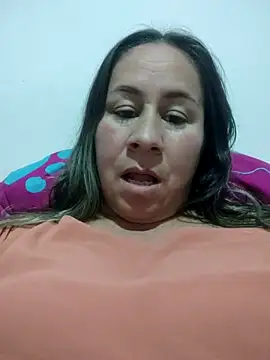 Snapshot of Nala1986 chatting on November 2, 2025, 2:27 am Nala1986 online show from November 2, 2025, 2:27 am