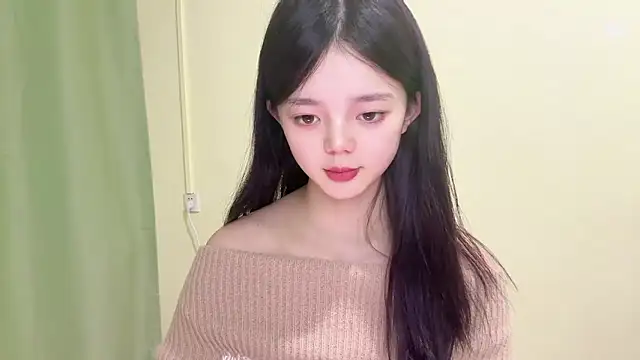 Snapshot of Nicole-13 chatting on November 15, 2025, 6:39 am Nicole-13 online show from November 15, 2025, 6:39 am