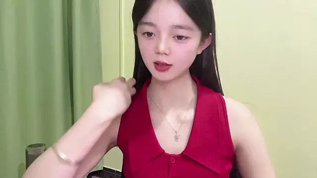 Snapshot of Nicole-13 chatting on December 2, 2025, 11:23 am Nicole-13 online show from December 2, 2025, 11:23 am