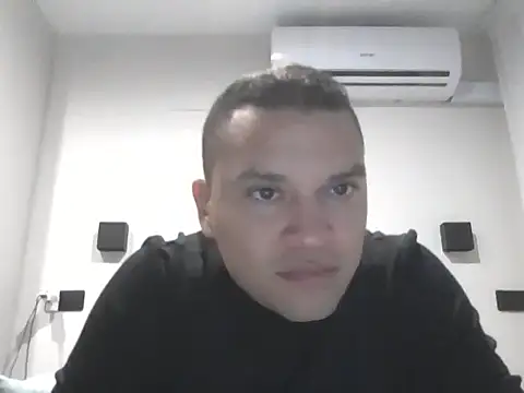 Krono dikaprio  online show from March 14, 2026, 12:38 am