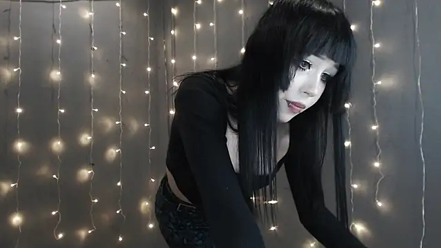 Snapshot of _LUCY_LAVE chatting on April 6, 2026, 2:07 pm LUCY LAVE online show from April 6, 2026, 2:07 pm