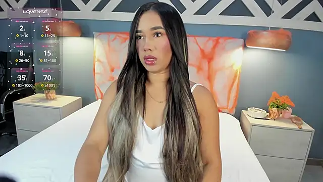 EmilyZahar online show from October 11, 2025, 11:55 am