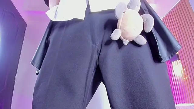 IM DAREN online show from October 28, 2025, 11:42 am