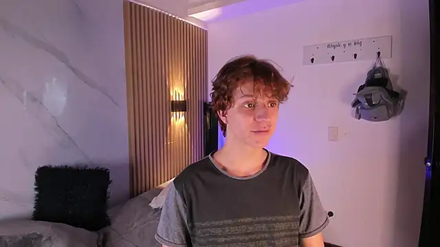 IM DAREN online show from December 23, 2025, 3:06 am