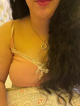 Snapshot of Bold-arabic-vibes chatting on June 21, 2026, 1:50 pm Bold-arabic-vibes online show from June 21, 2026, 1:50 pm