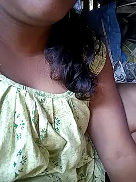 Hotty-rosni online show from November 20, 2025, 3:18 am