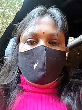 Hotty-rosni online show from November 28, 2025, 2:34 am