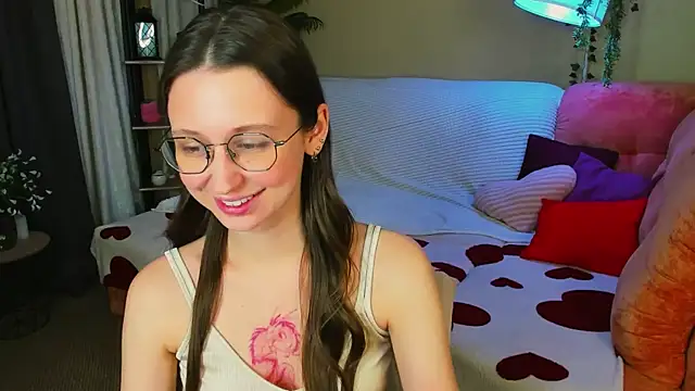 YourLovellyStory online show from May 30, 2026, 4:34 pm