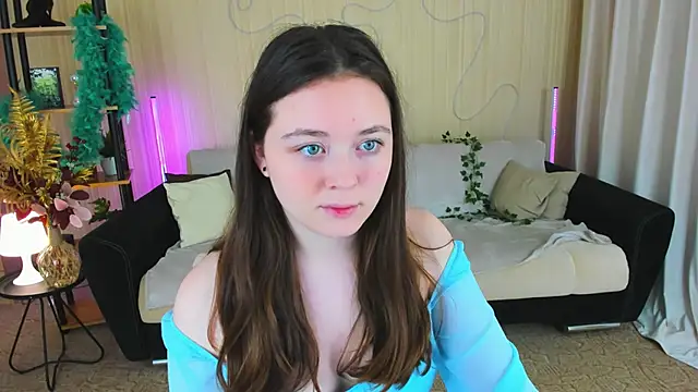 Snapshot of AlluringLookk chatting on November 28, 2025, 4:40 pm AlluringLookk online show from November 28, 2025, 4:40 pm