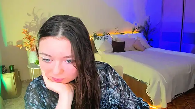 Snapshot of AlluringLookk chatting on November 29, 2025, 9:31 am AlluringLookk online show from November 29, 2025, 9:31 am