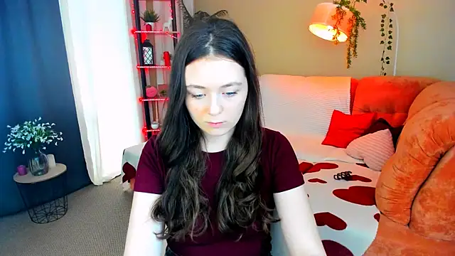 AlluringLookk online show from July 8, 2026, 12:17 pm
