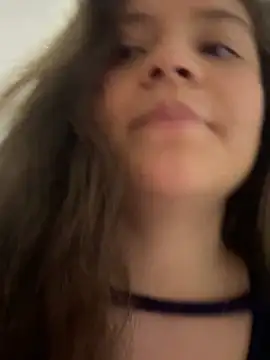 Snapshot of Emilyybennet_ chatting on April 18, 2026, 2:36 am Emilyybennet online show from April 18, 2026, 2:36 am
