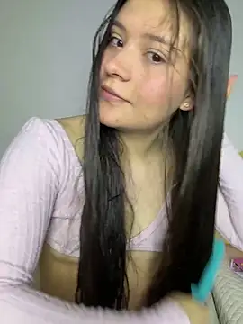 Snapshot of Emilyybennet_ chatting on March 16, 2026, 11:07 pm Emilyybennet online show from March 16, 2026, 11:07 pm