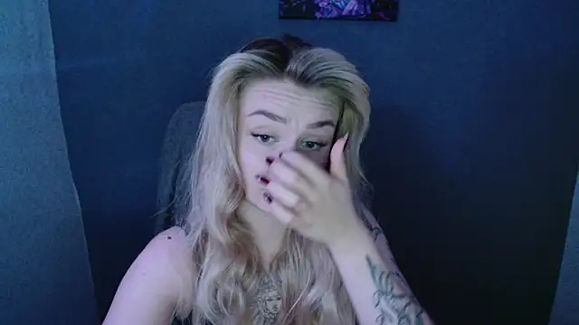 AngelicaHollywood online show from September 19, 2025, 9:30 pm