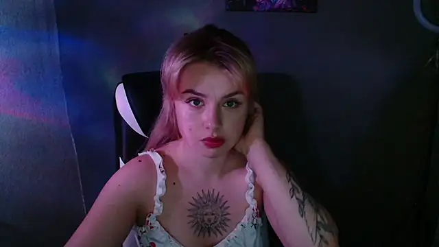 AngelicaHollywood online show from September 23, 2025, 7:43 pm