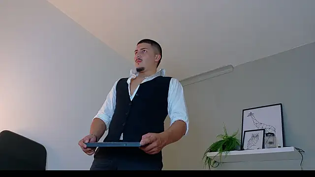 Snapshot of MrFox__ chatting on November 14, 2025, 7:39 pm MrFox online show from November 14, 2025, 7:39 pm