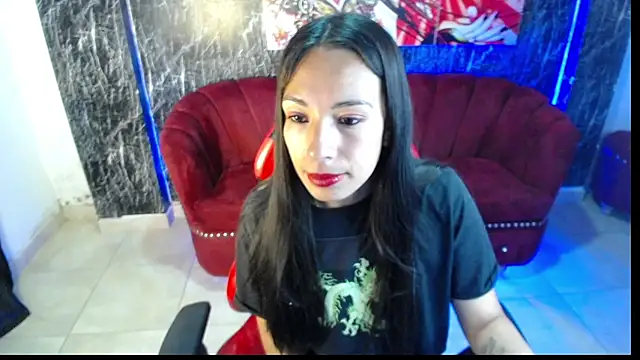 Snapshot of katyhoneey_m chatting on March 4, 2026, 7:32 pm katyhoneey m online show from March 4, 2026, 7:32 pm