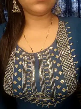 Snapshot of officialbhabhi chatting on September 25, 2025, 5:02 am officialbhabhi online show from September 25, 2025, 5:02 am