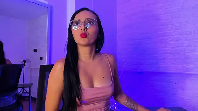 Snapshot of _PENELOPESTAR_ chatting on October 6, 2025, 8:31 pm PENELOPESTAR online show from October 6, 2025, 8:31 pm