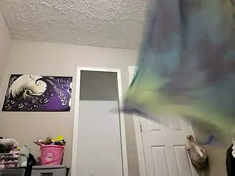 chocolate bella online show from September 26, 2025, 2:40 am