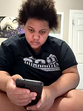 chocolate bella online show from September 11, 2025, 3:28 am