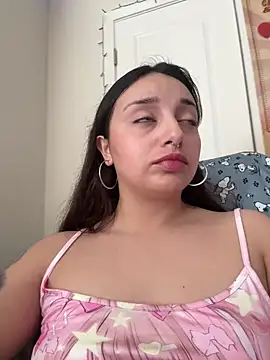 CharmingMaddie online show from April 18, 2026, 5:15 pm