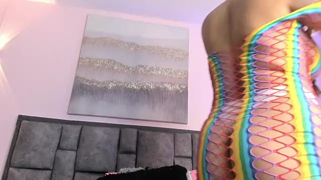 CrisstalStwart online show from November 28, 2025, 9:37 pm