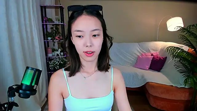 Snapshot of SoulHarmoonyy chatting on September 10, 2025, 1:43 pm SoulHarmoonyy online show from September 10, 2025, 1:43 pm