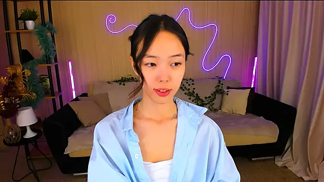 Snapshot of SoulHarmoonyy chatting on November 11, 2025, 1:17 pm SoulHarmoonyy online show from November 11, 2025, 1:17 pm