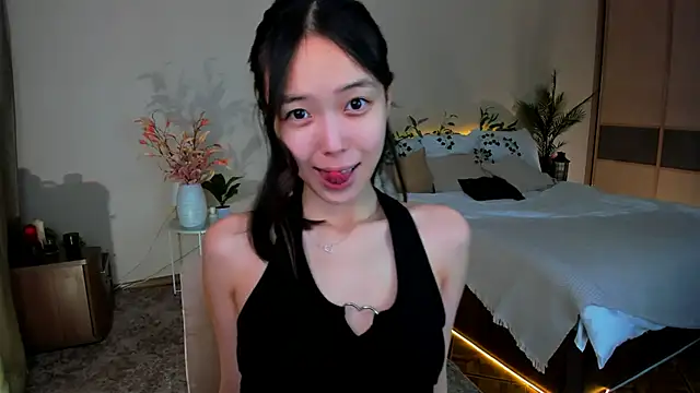 Snapshot of SoulHarmoonyy chatting on November 14, 2025, 7:17 pm SoulHarmoonyy online show from November 14, 2025, 7:17 pm