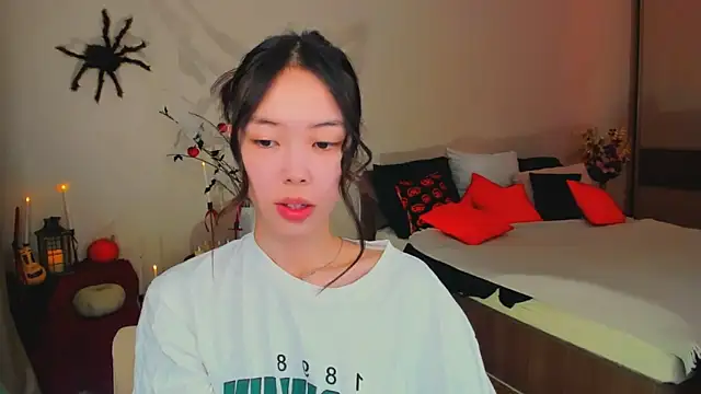 Snapshot of SoulHarmoonyy chatting on November 2, 2025, 4:06 am SoulHarmoonyy online show from November 2, 2025, 4:06 am